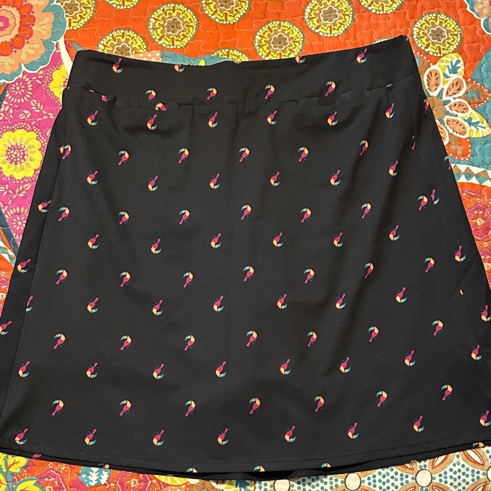 Croft & Barrow Black Skort with Colorful Toucan Pattern size S